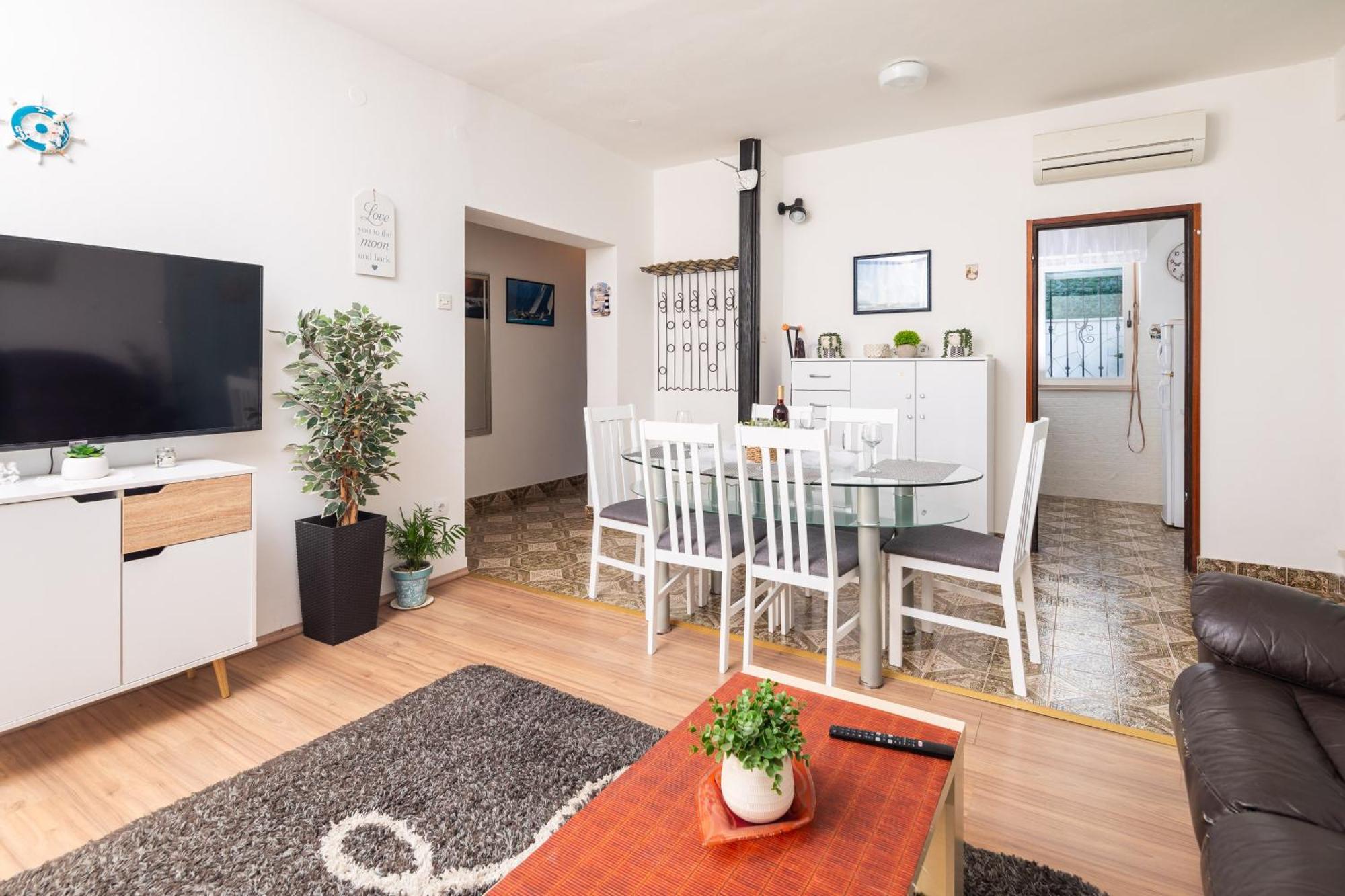 Urban Edge - Beach Apartments 奥米什 外观 照片