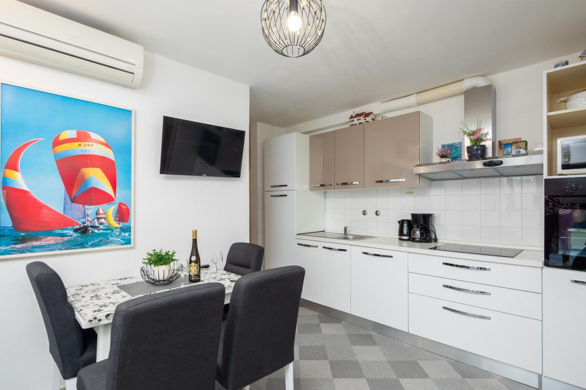 Urban Edge - Beach Apartments 奥米什 外观 照片